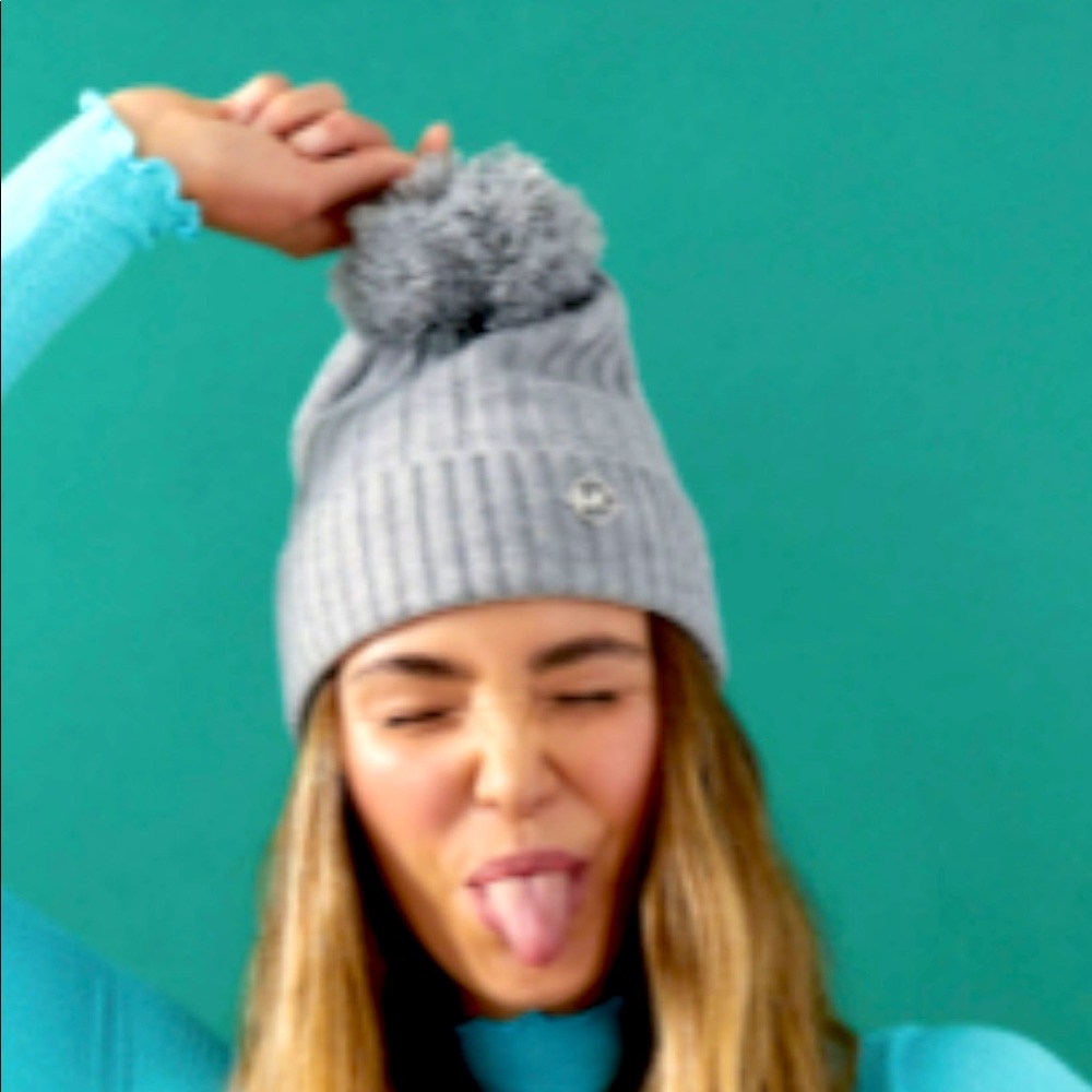 NWT Micheal kors toque / beanie grey with pom